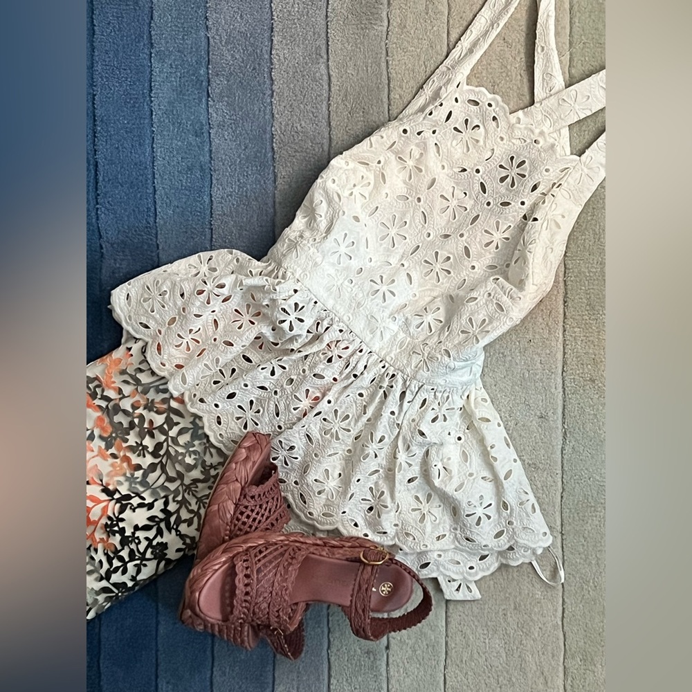 White Eyelet Lace Sleeveless Top